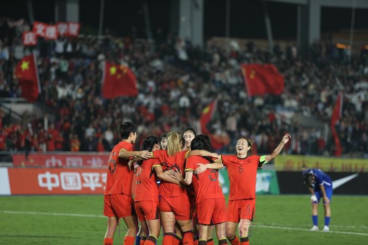 中国女足友谊赛0:3负于美国女足 中国女足友谊赛0:3负于美国女足